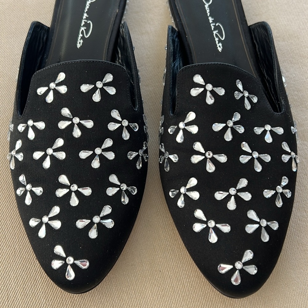Oscar de la Renta Audrey Slides - Picture 11 of 13